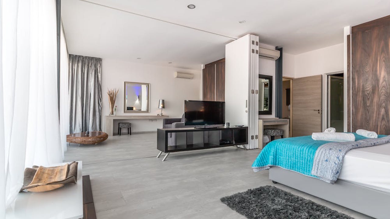 Featured House Room